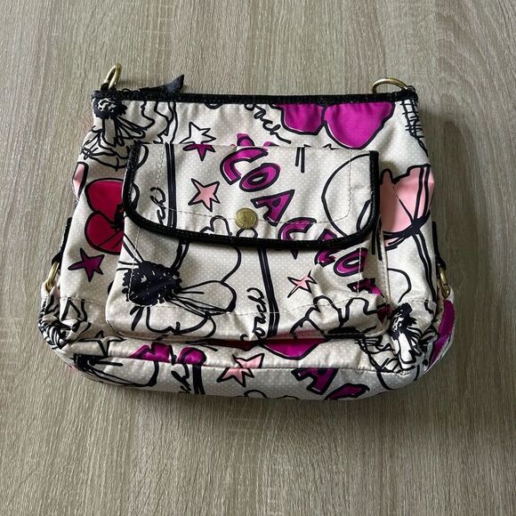 PREOWNEDββ¦ COACH Makeup Bag / Crossbody Bag - Picture 1 of 7